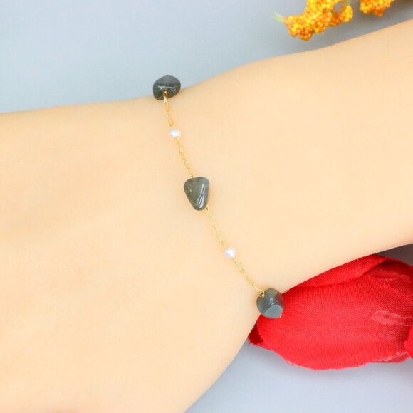 "Elegant & Trendy Bracelet, A Perfect Gift for Women, Thoughtful, EVCH1254 - Picture 6 of 9